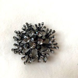 Vintage Crystal Snowflake Brooch/Necklace
